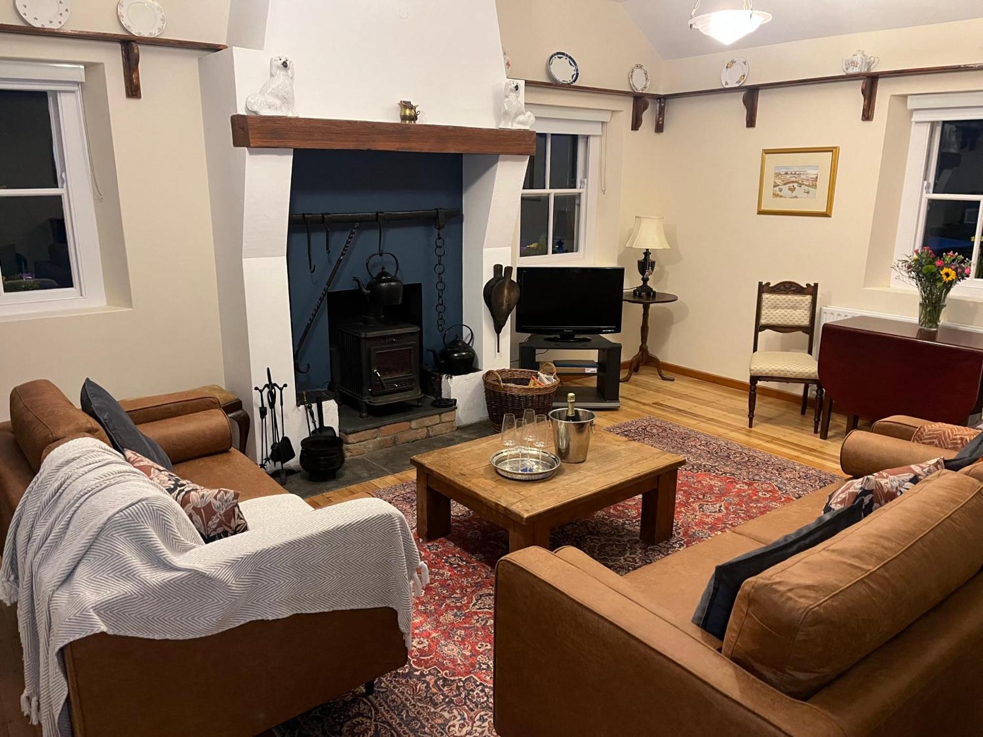 Dunnaglea Cottage, 발린토이 외부 사진