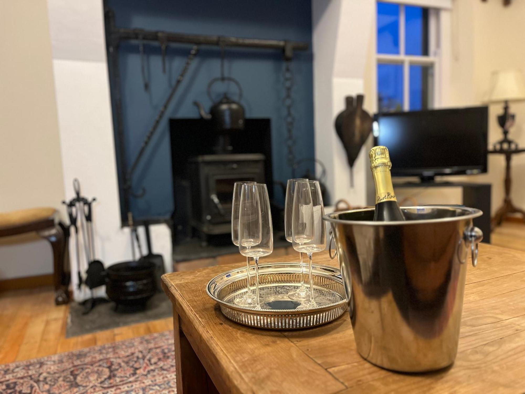 Dunnaglea Cottage, 발린토이 외부 사진
