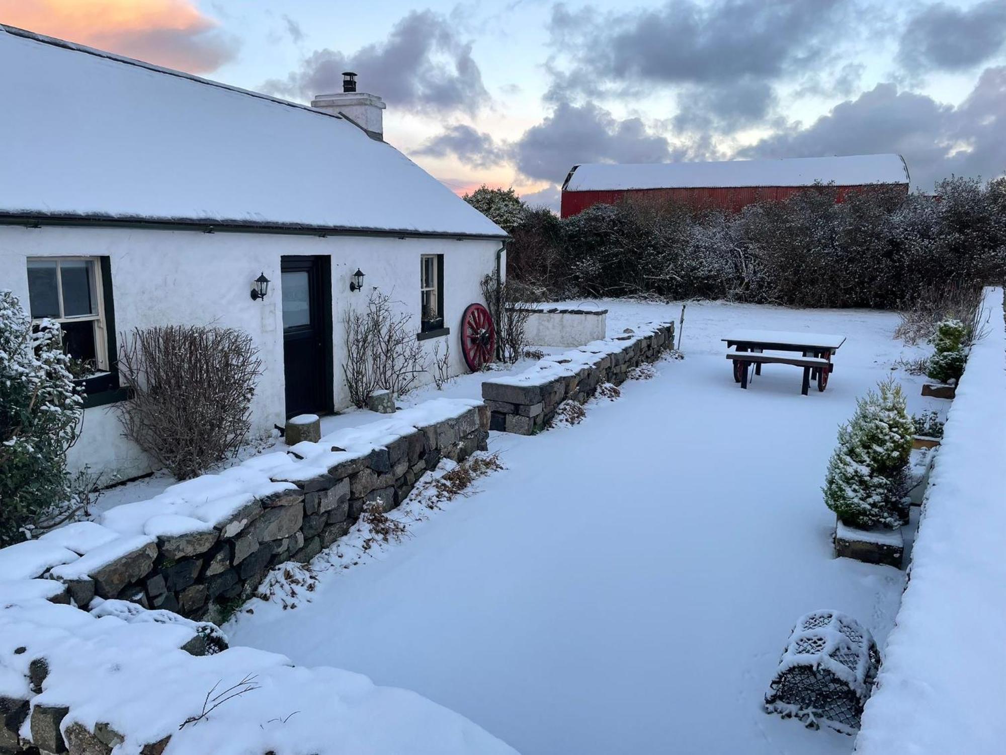 Dunnaglea Cottage, 발린토이 외부 사진